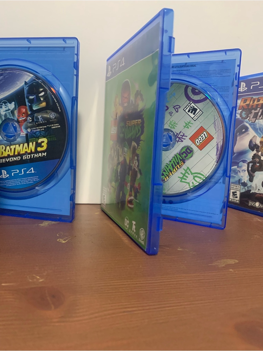 PS4 Videogames Lot of 3 - Picture 4 of 5